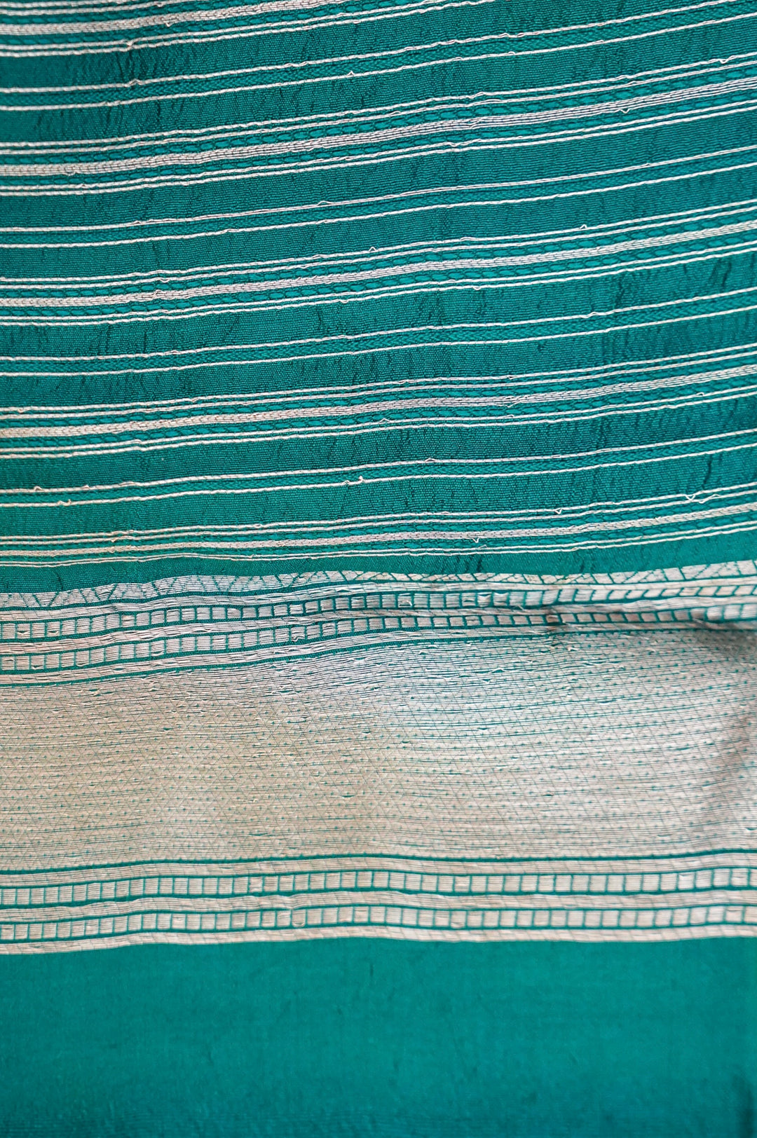 Enchanted Teal Elegance – Pure Handloom Silk Saree with Animal Weaving