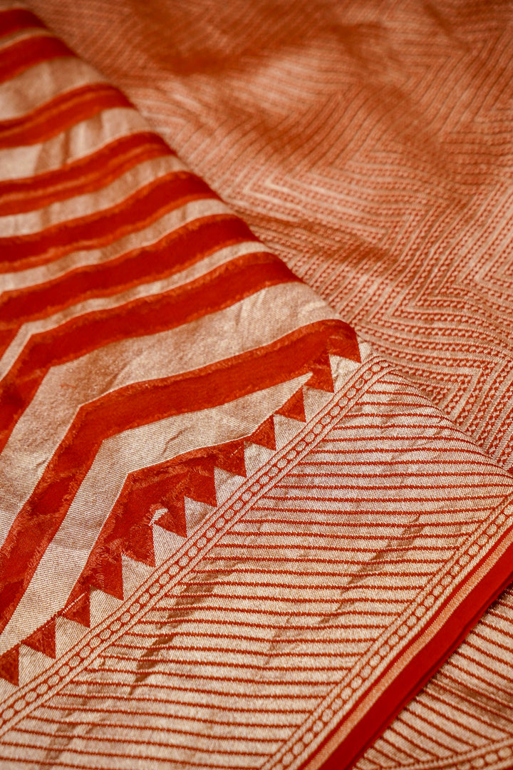 Red Handloom Pure Khaddi Georgette Chevron Pattern Saree View 4