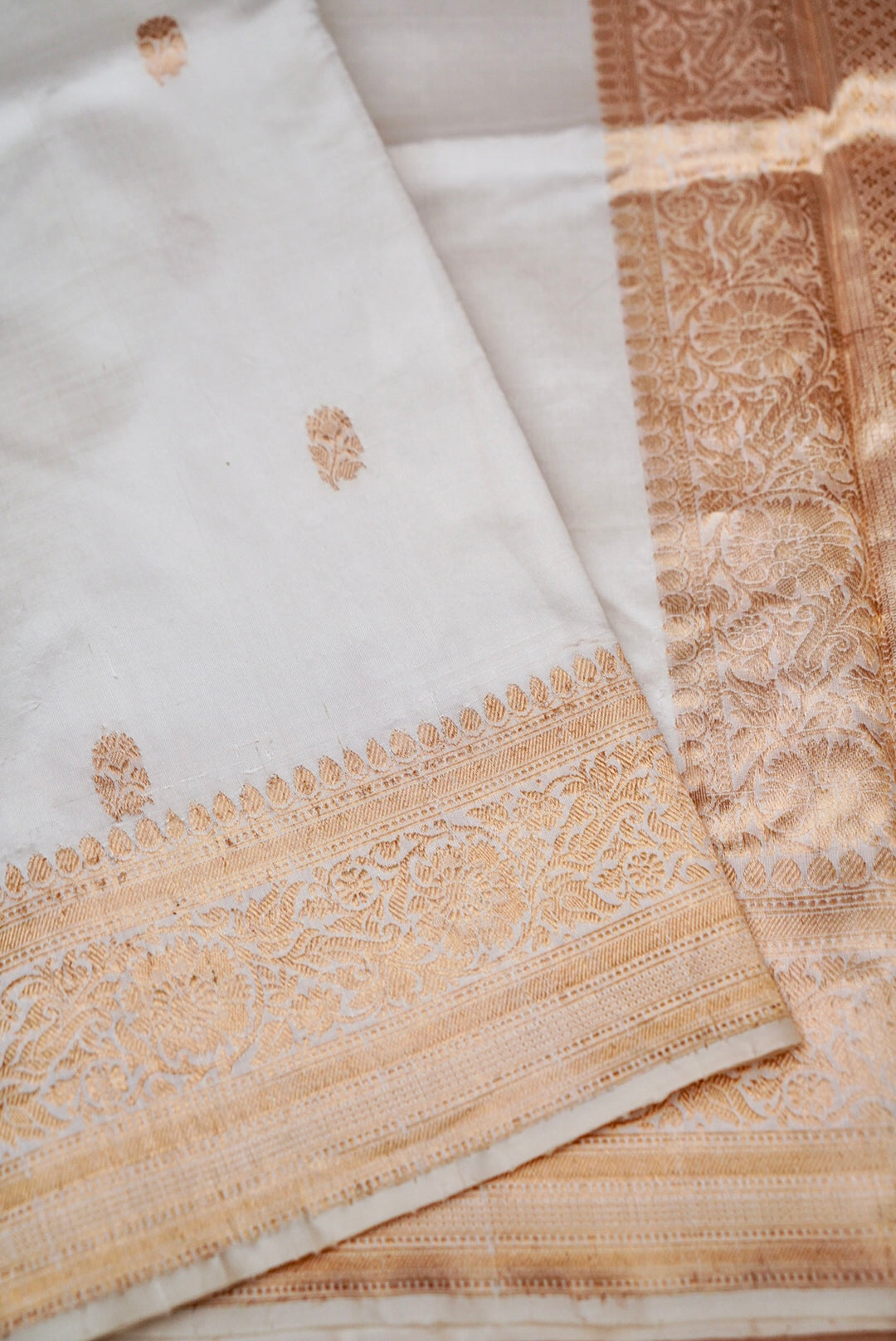 Whispers of Varanasi – Handcrafted Raw Mango Silk Saree