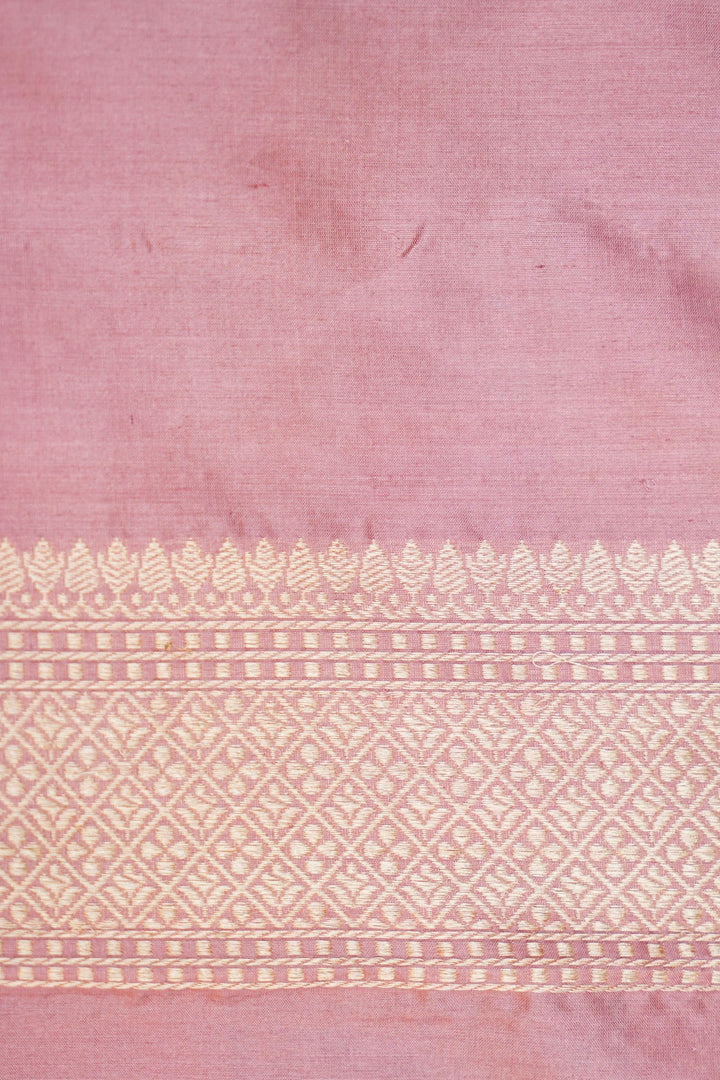 Handwoven Rangkat Banarasi Pure Katan Silk Saree in Onion Pink Hue