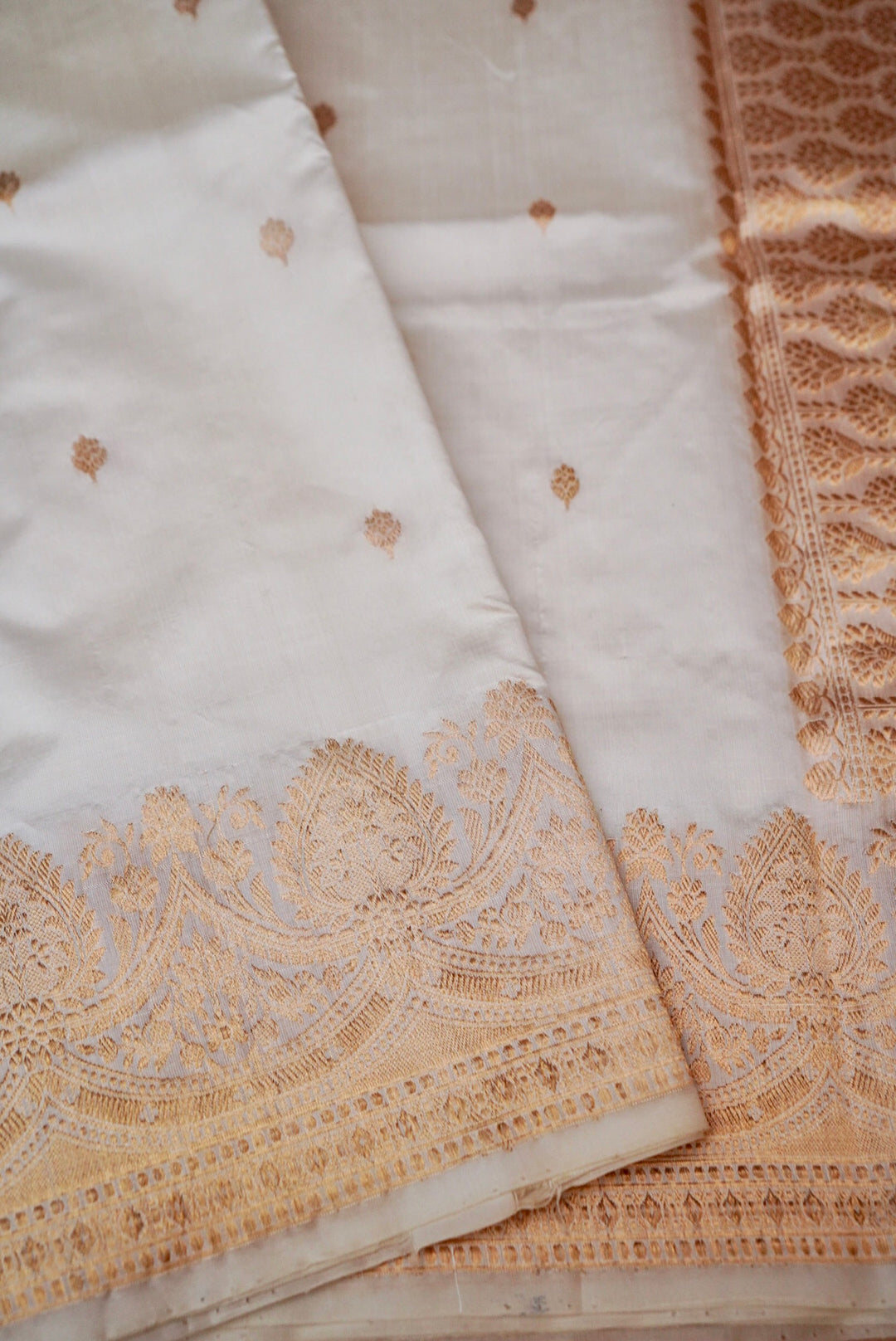 Heritage Reimagined – The Handwoven Puna Silk Banarasi Drape