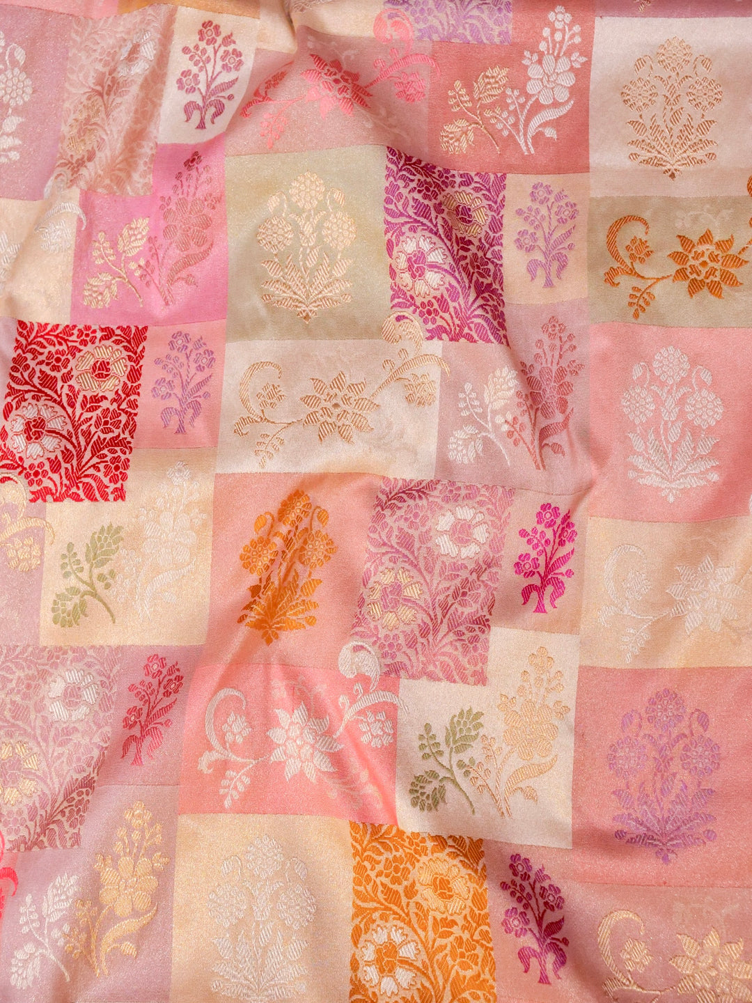 Handloom Banarasi Kadwa Pure Katan Silk Rangkaat Meenakari Saree View 4