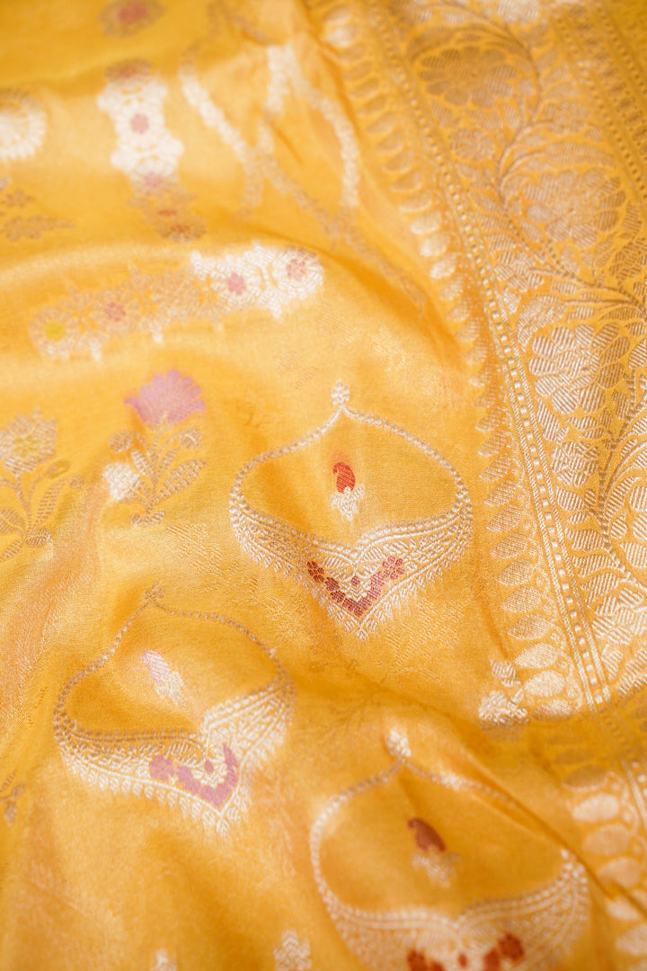 Golden Handwoven Banarasi Pure Tissue Katan Silk Meenakari Jaal Saree