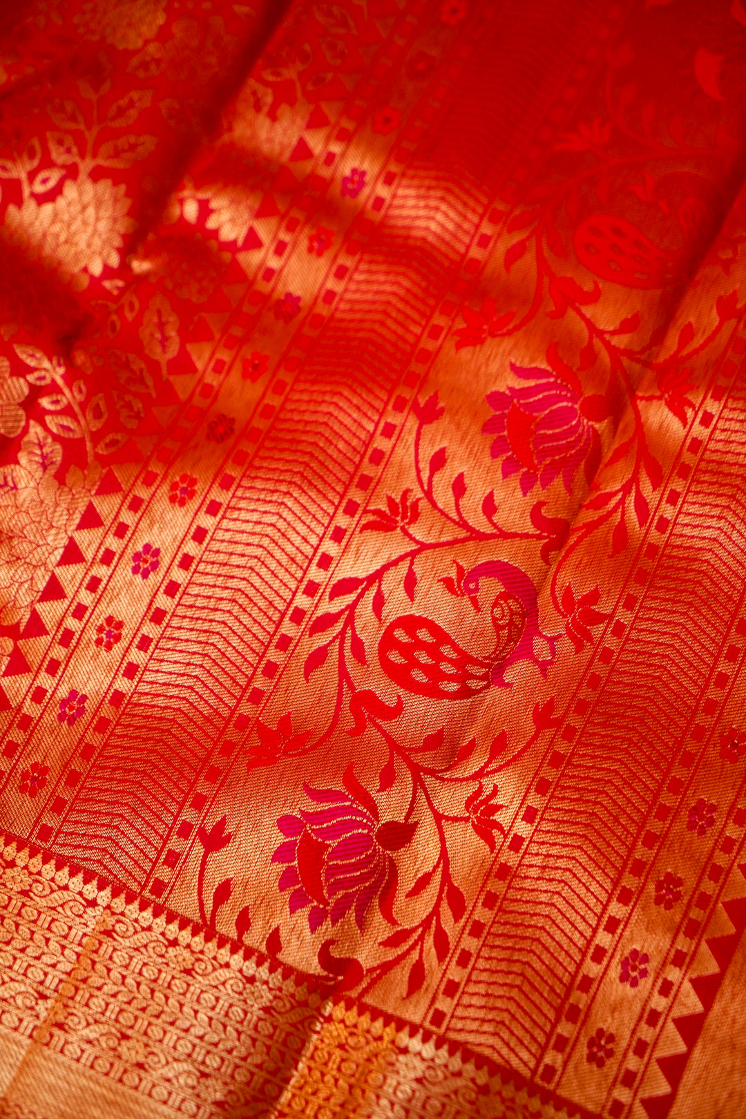 Maharani Red Kanjivaram Silk Saree with Woven Zari Brocade View 5