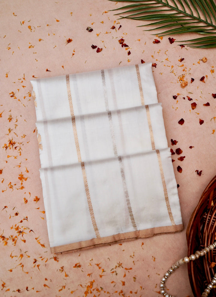 Golden Loom Dreams – Pure Puna Silk Banarasi Weave