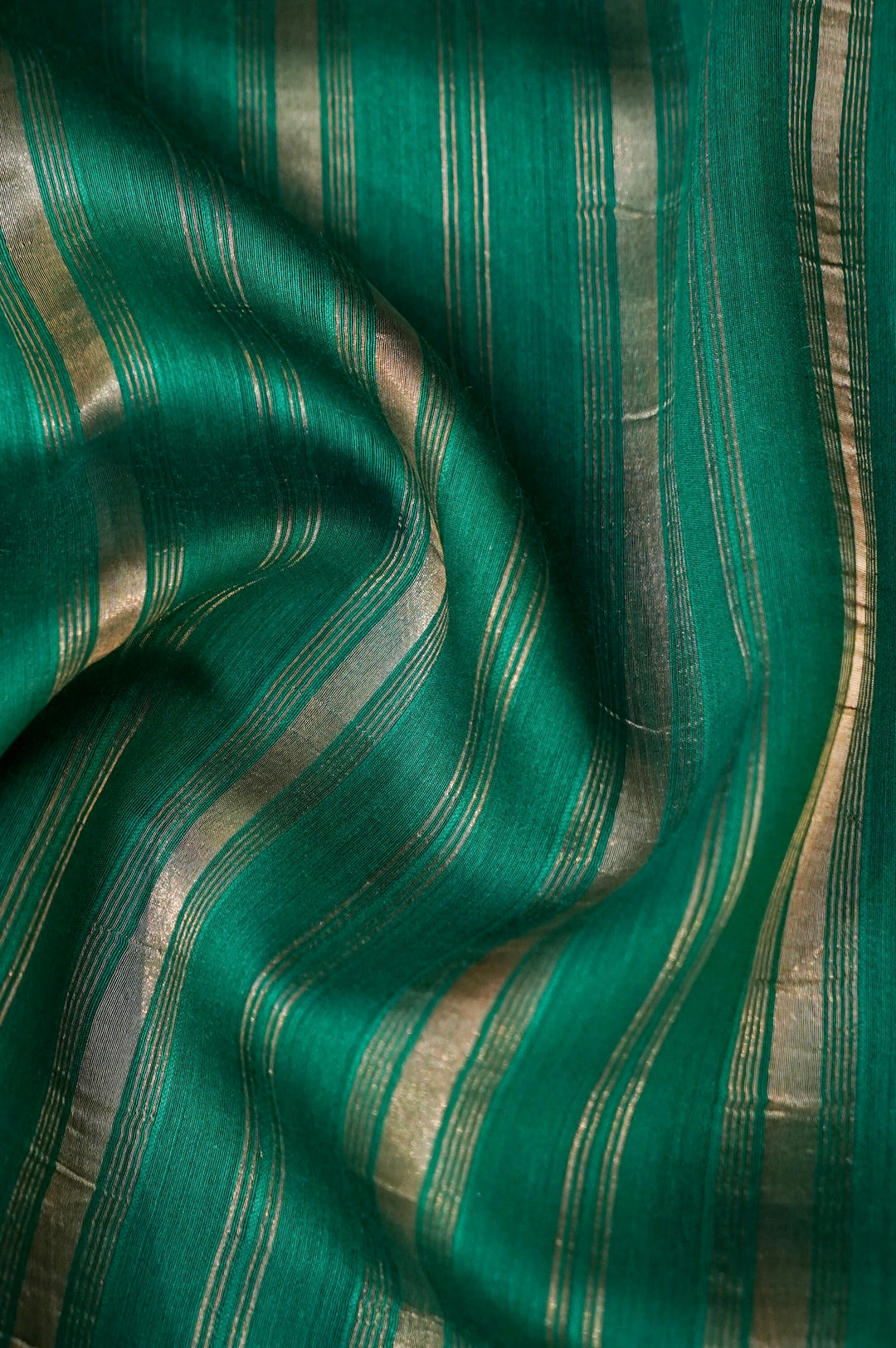 Pure Banarasi Silk Saree with Stripes & Shibori Weaving in Rama Green
