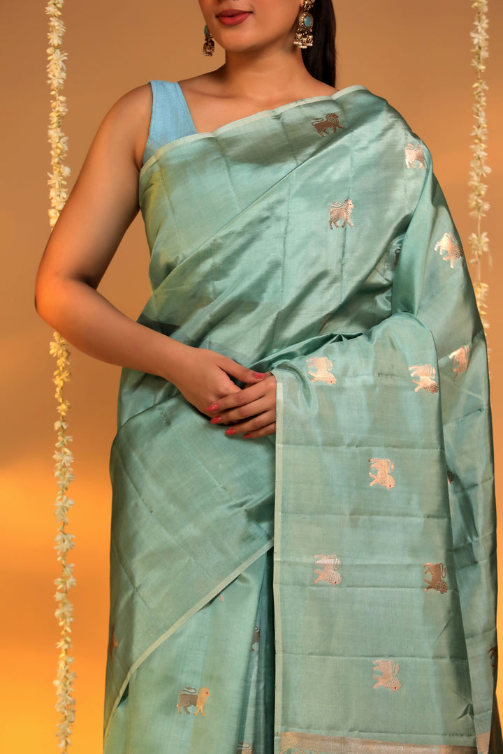 banarasi handloom pastel green pure mashru silk lion motif saree closup view 2