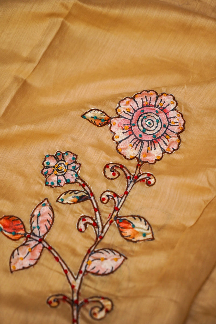 Beige Crepe Silk Suit Set with Appliqué and Kantha Embroidery Top View 4