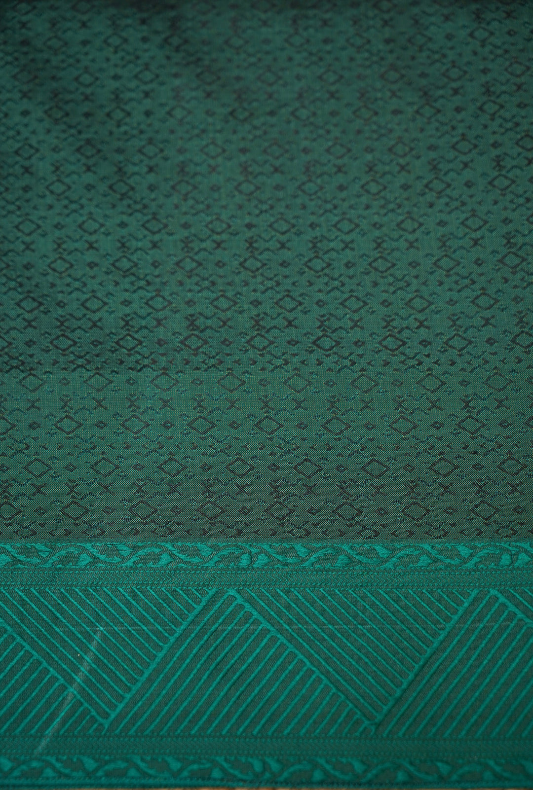 Bottle Green Handwoven Pure Banarasi Tanchoi Silk Saree