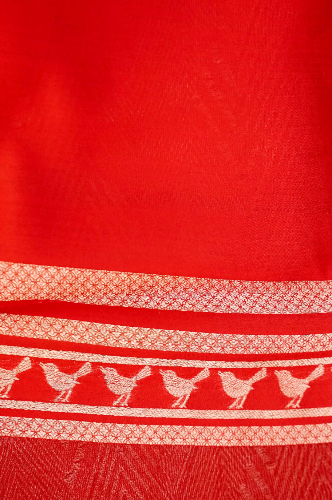 Scarlet Elegance – Red Pure Handloom Organza Silk Saree with Birds Motif Border
