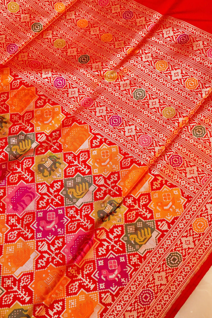 A Regal Red Banarasi Patola – Handwoven in Pure Katan Silk for the Modern Bride