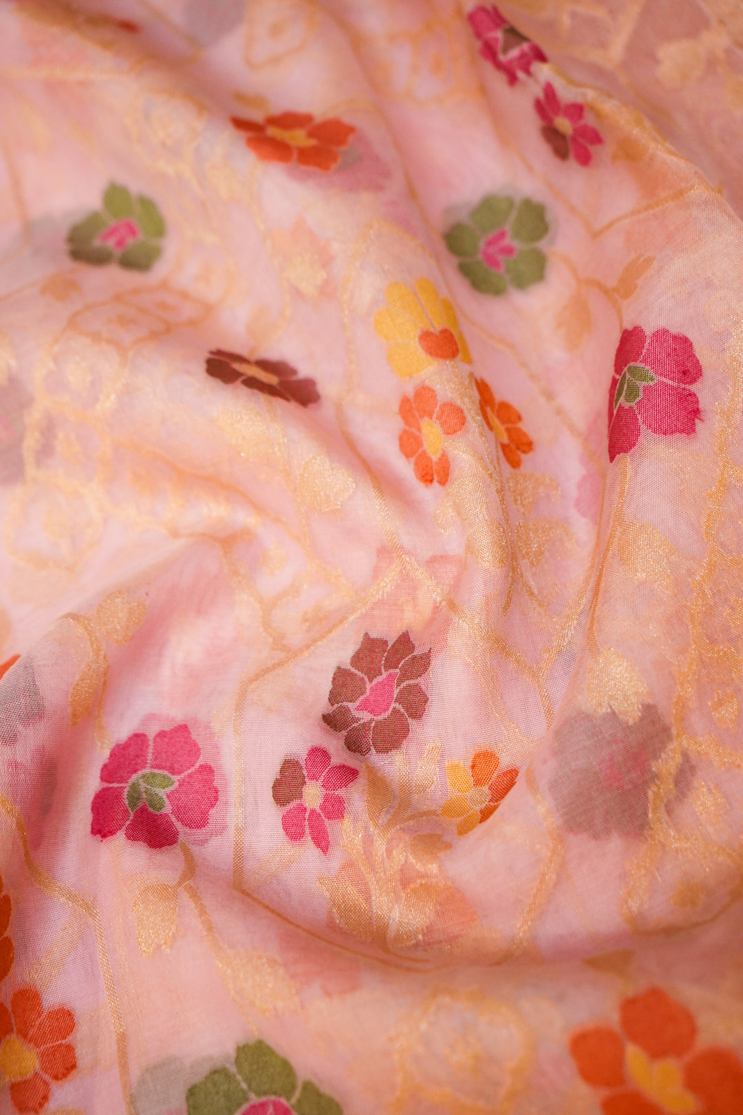 Handwoven Banarasi Baby Pink Pure Kora Silk Jamdani Saree with Contrast Border Pallu View 4