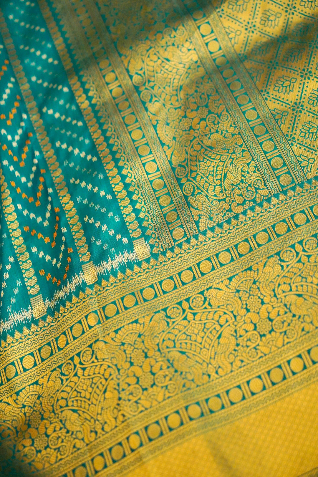 Rama Green Banarasi Silk Saree with Kanjivaram Bandhani Pattern
