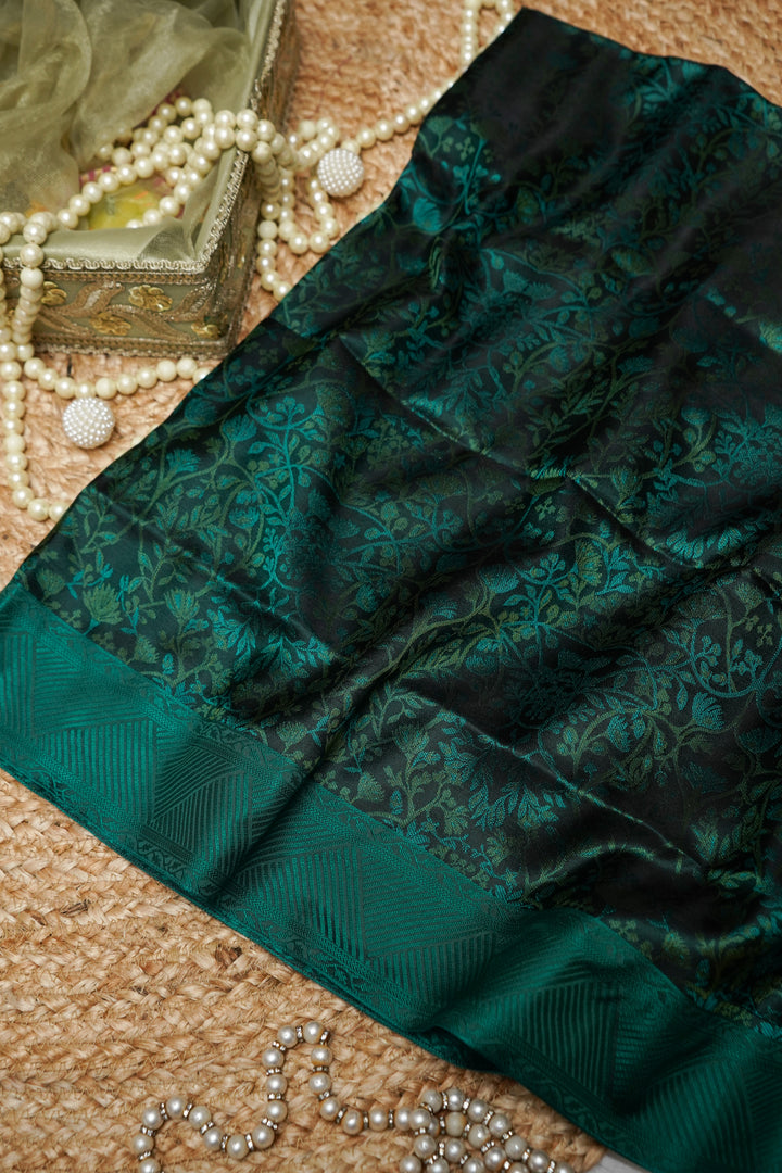 Bottle Green Handwoven Pure Banarasi Tanchoi Silk Saree