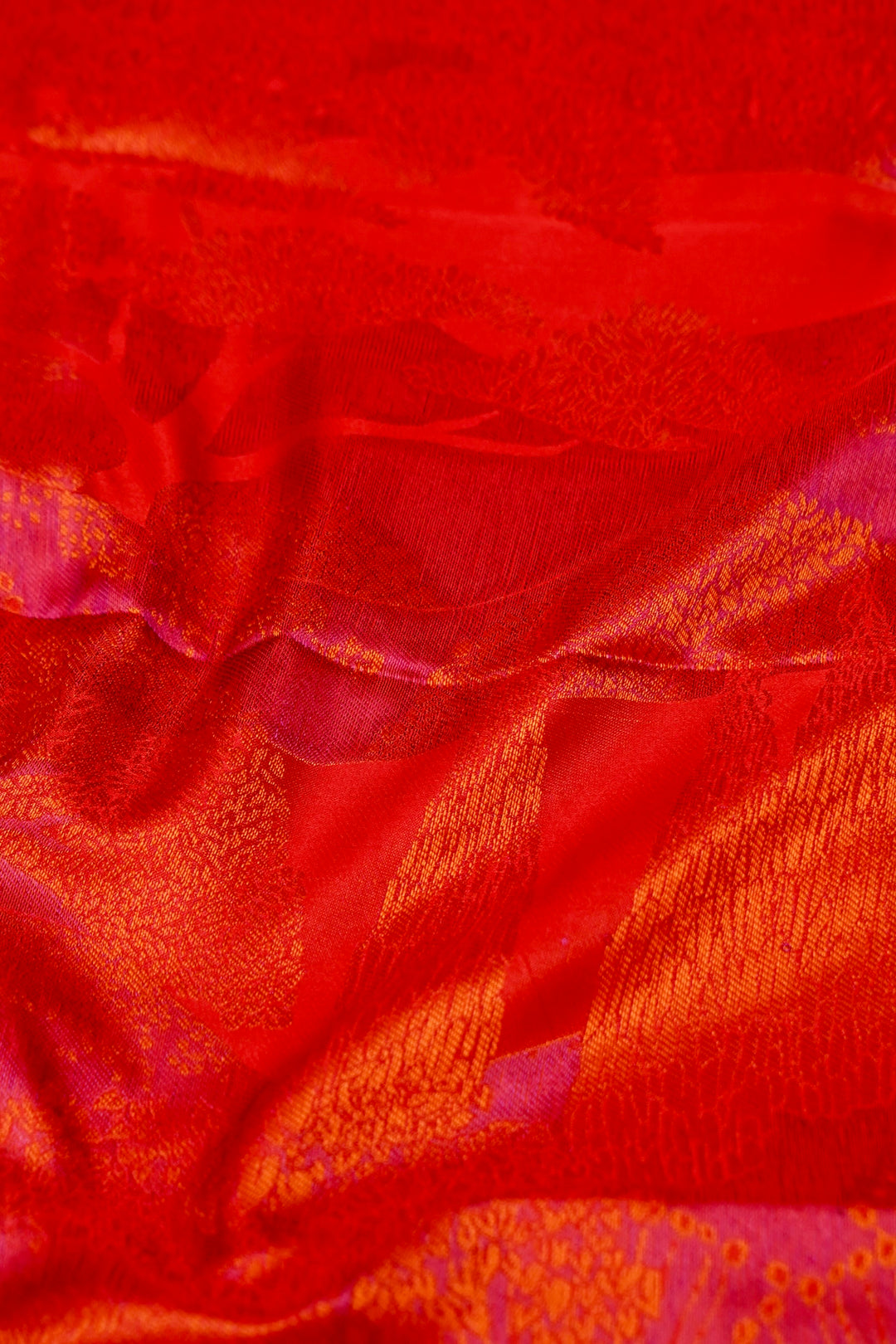 Classic Red Handwoven Pure Banarasi Tanchoi Silk Saree