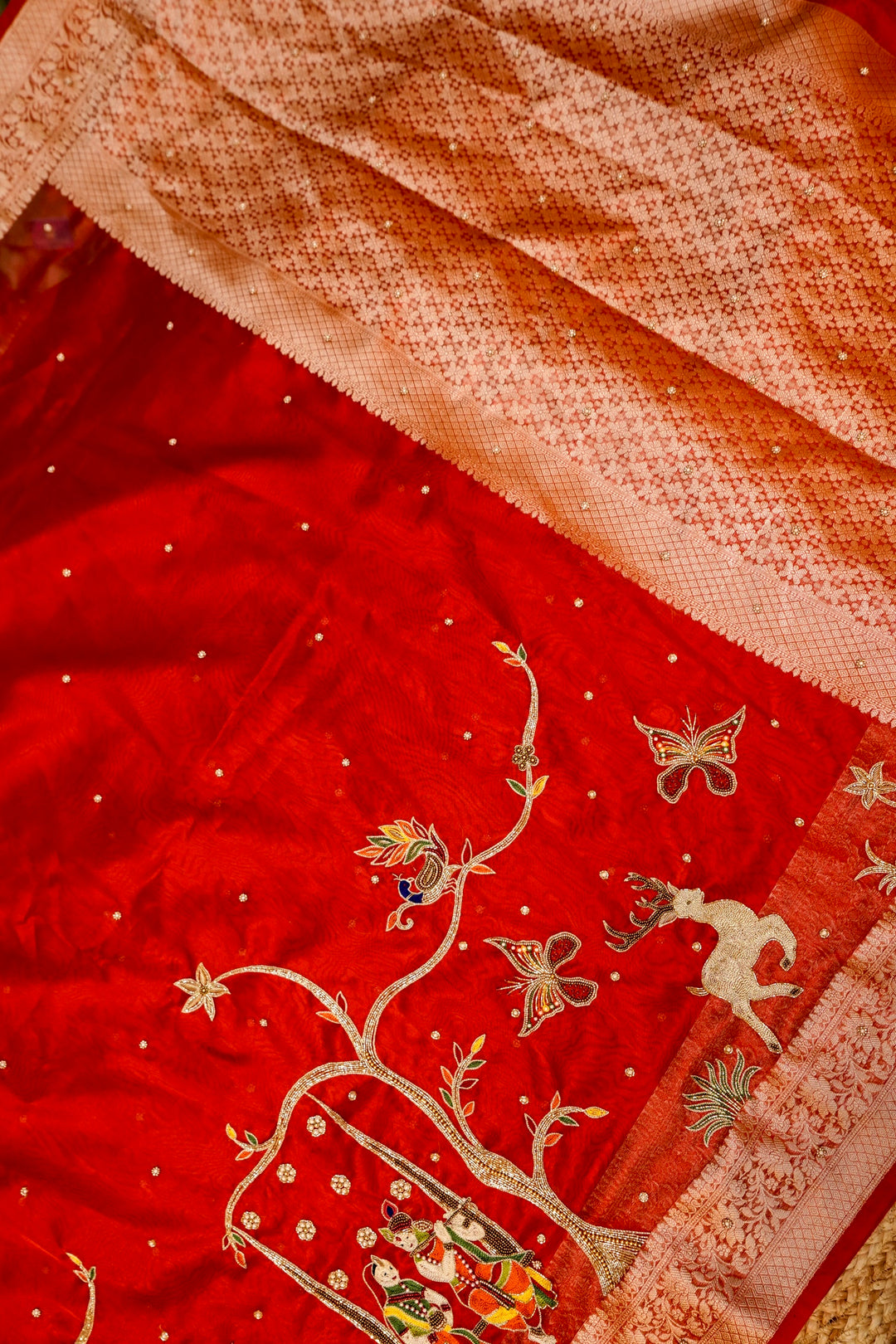 Ruby Red Maharani Tissue Silk Radha Krishna Motif Saree View 2