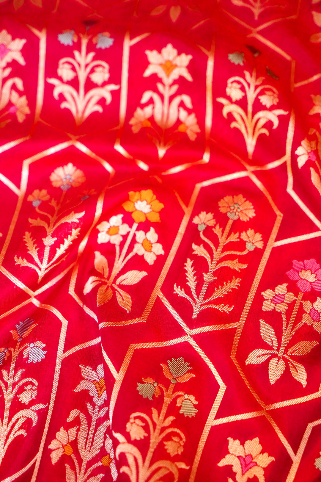 Charming Pink Pure Handloom Katan Silk Meenakari Banarasi Saree