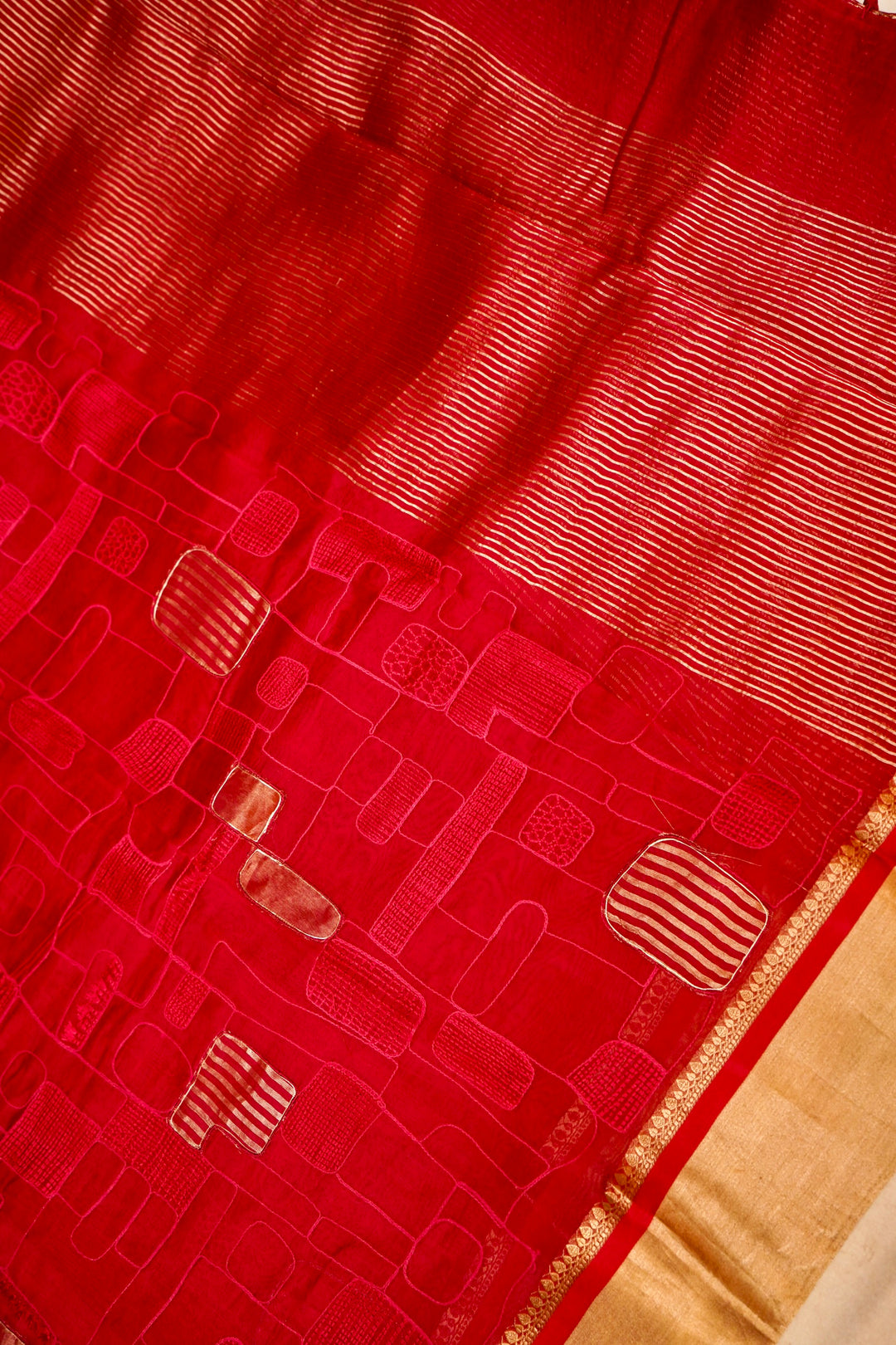 Pink Floral Artistry Designer Organza Saree with Appliqué and Thread Embroidery Open View