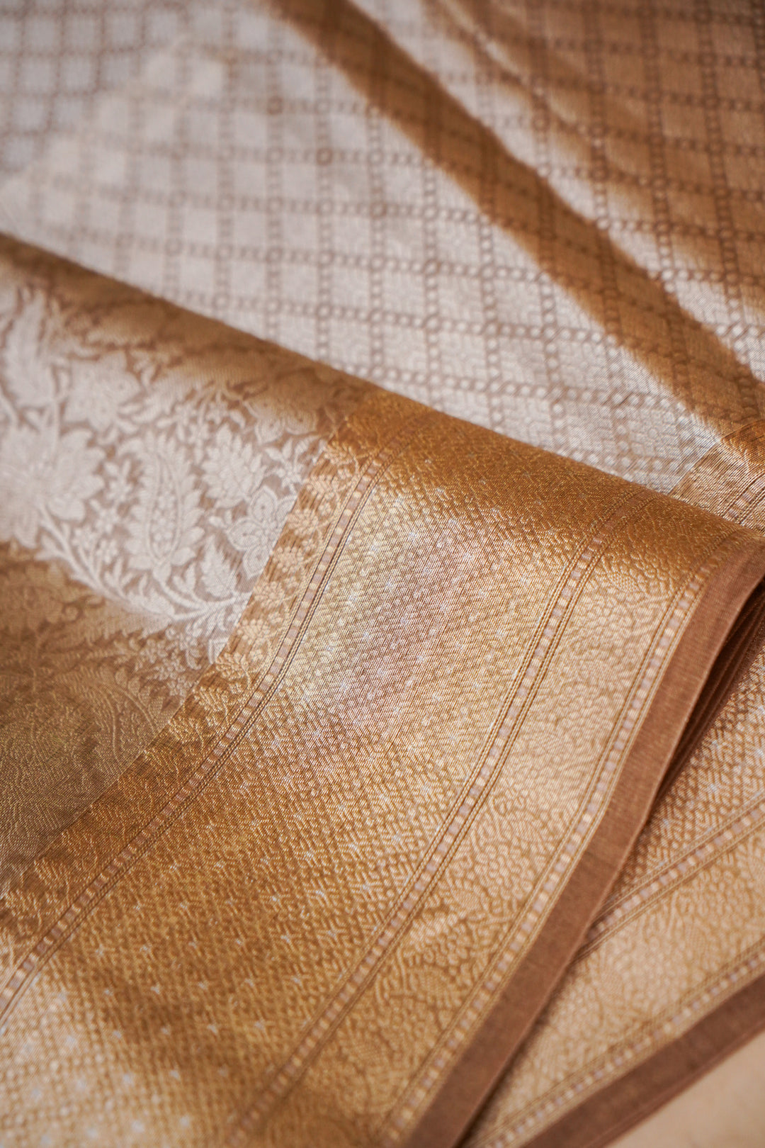 Mauve Majesty Pure Brocade Katan Silk Banarasi Saree View 4