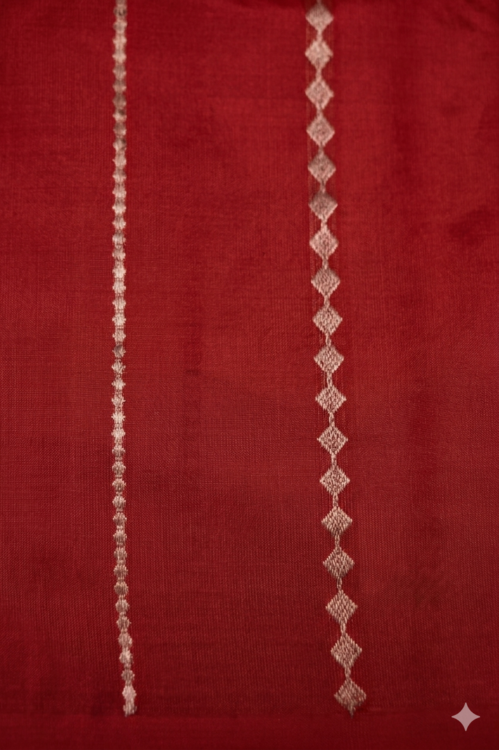 Royal Bridal Red Handwoven Banarasi Pure Puna Silk Saree with Zari Lion Motif