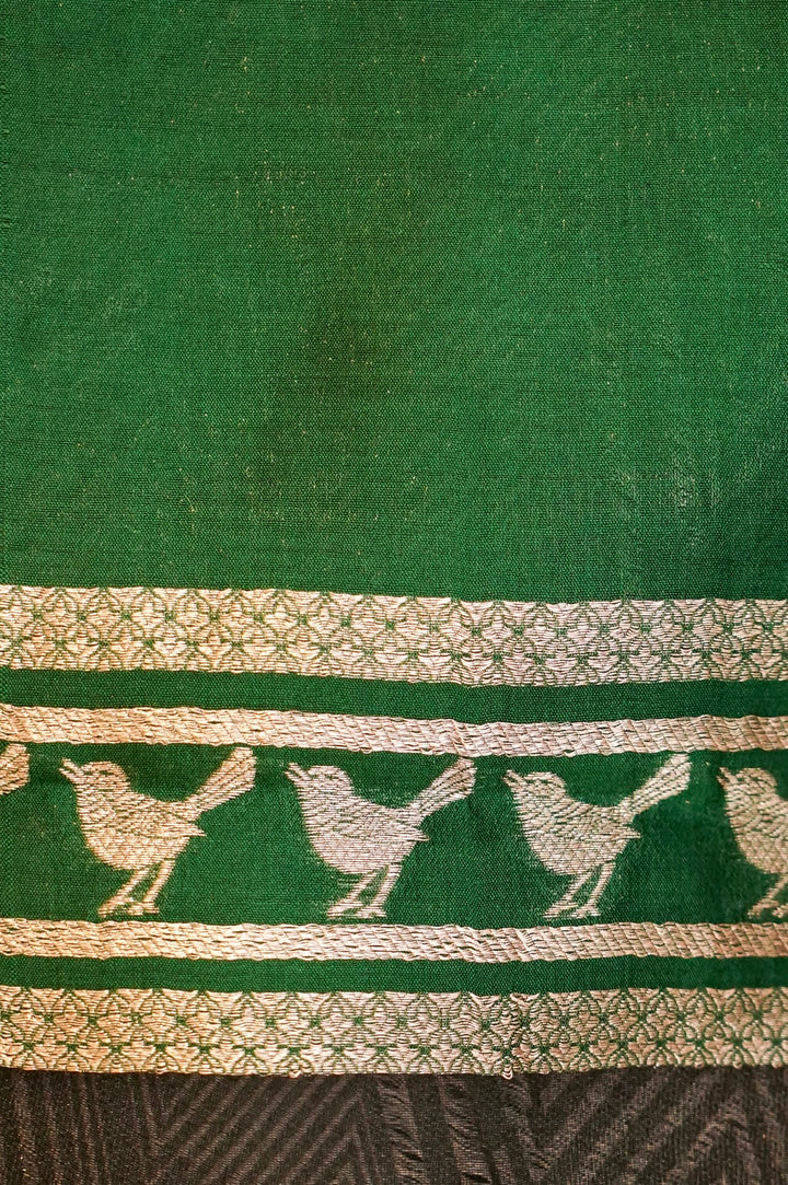 Emerald Aviary Elegance – Green Pure Handloom Organza Silk Patli Saree with Birds Motif Border