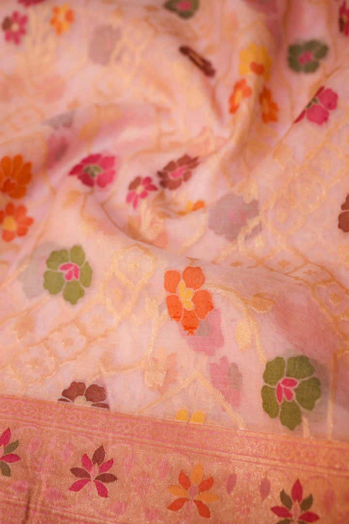 Handwoven Banarasi Baby Pink Pure Kora Silk Jamdani Saree with Contrast Border Pallu View 5