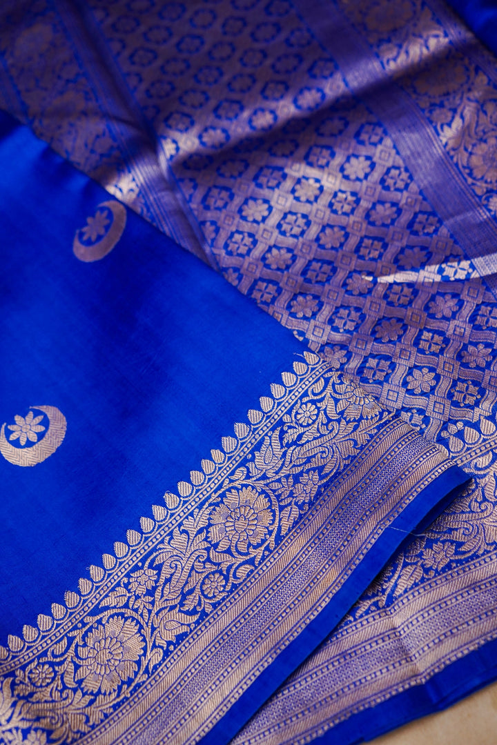 Royal Blue Chand Boora Sonakshi Sinha Inspired Banarasi Saree View 3