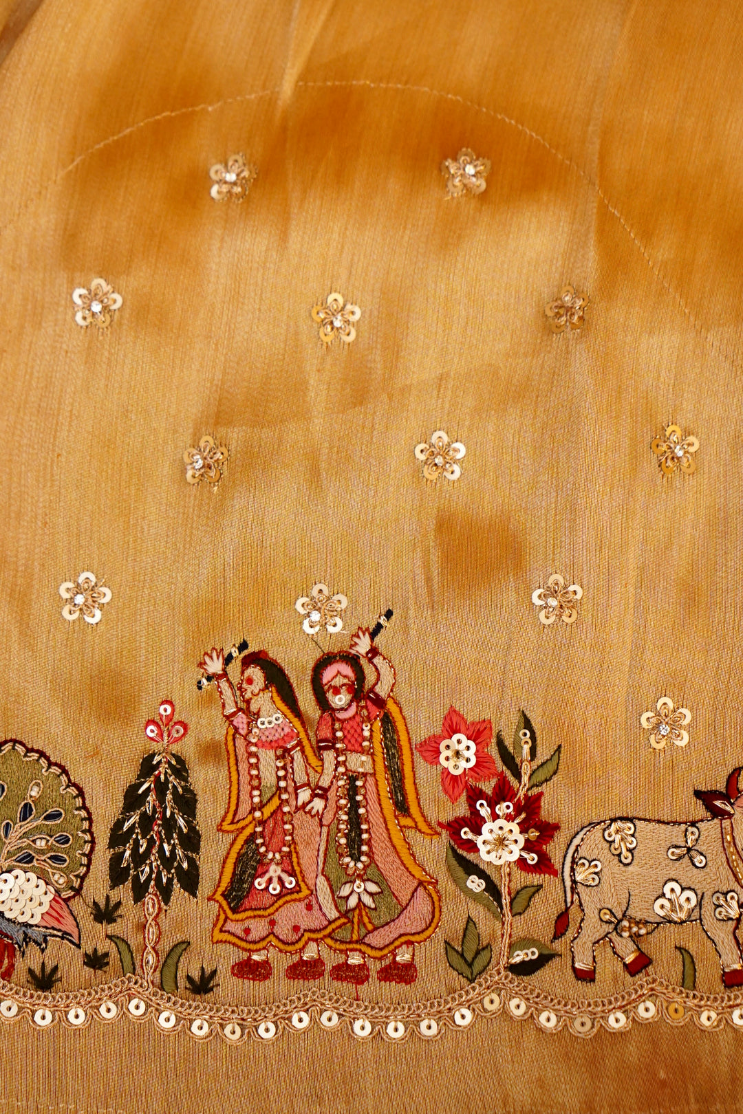 Sunehri Adaa – Designer Golden Tissue Silk Saree