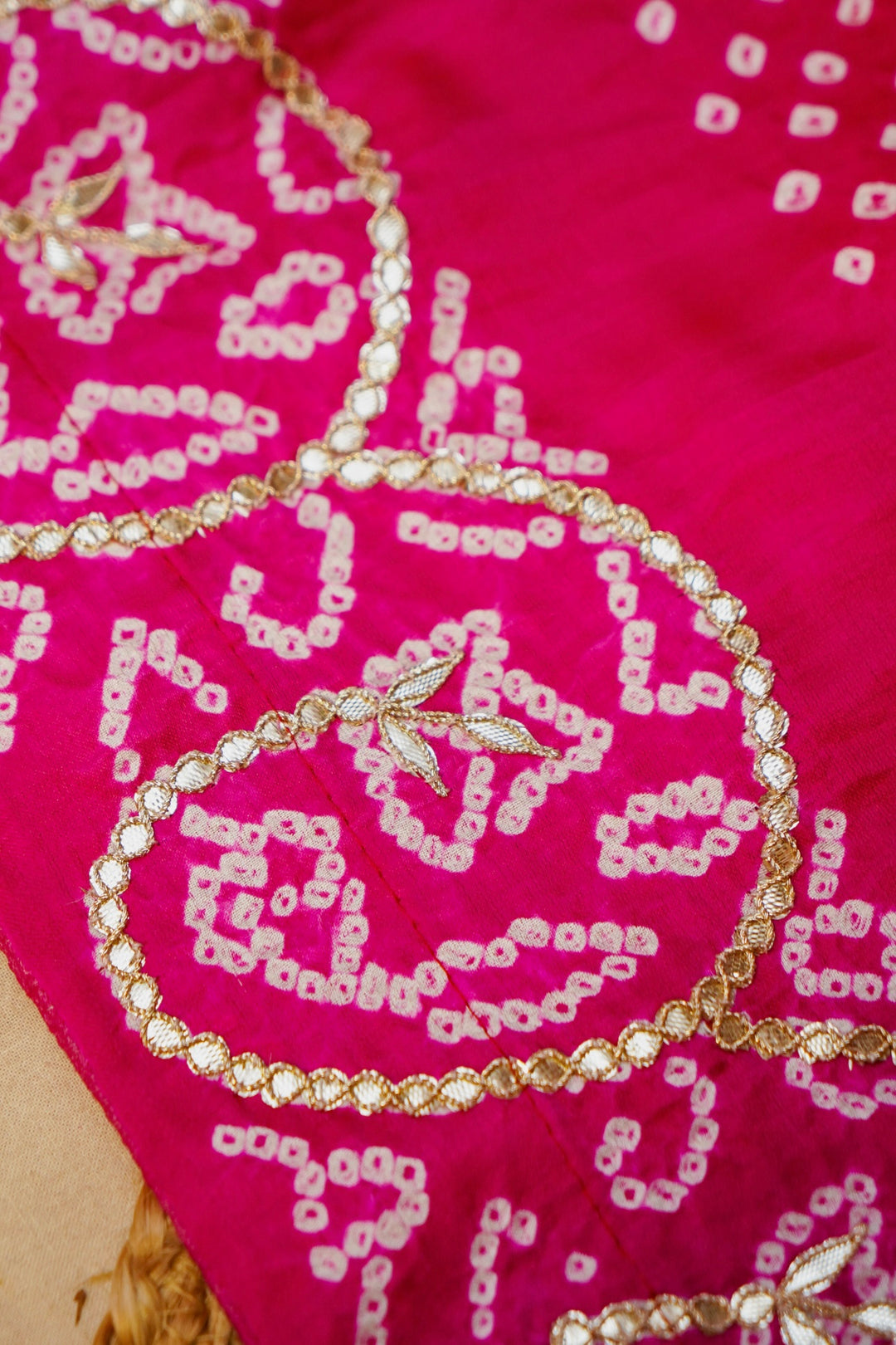 Rangrez Gulnaar Pure Gajji Bandhej Dupatta with Gota Patti View 4