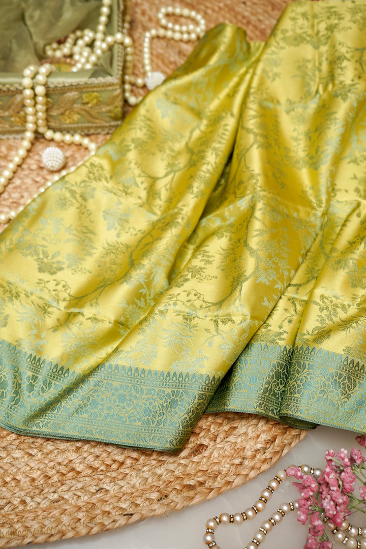 Neon Yellow Handwoven Banarasi Pure Tanchoi Silk Saree with Resham Elegance