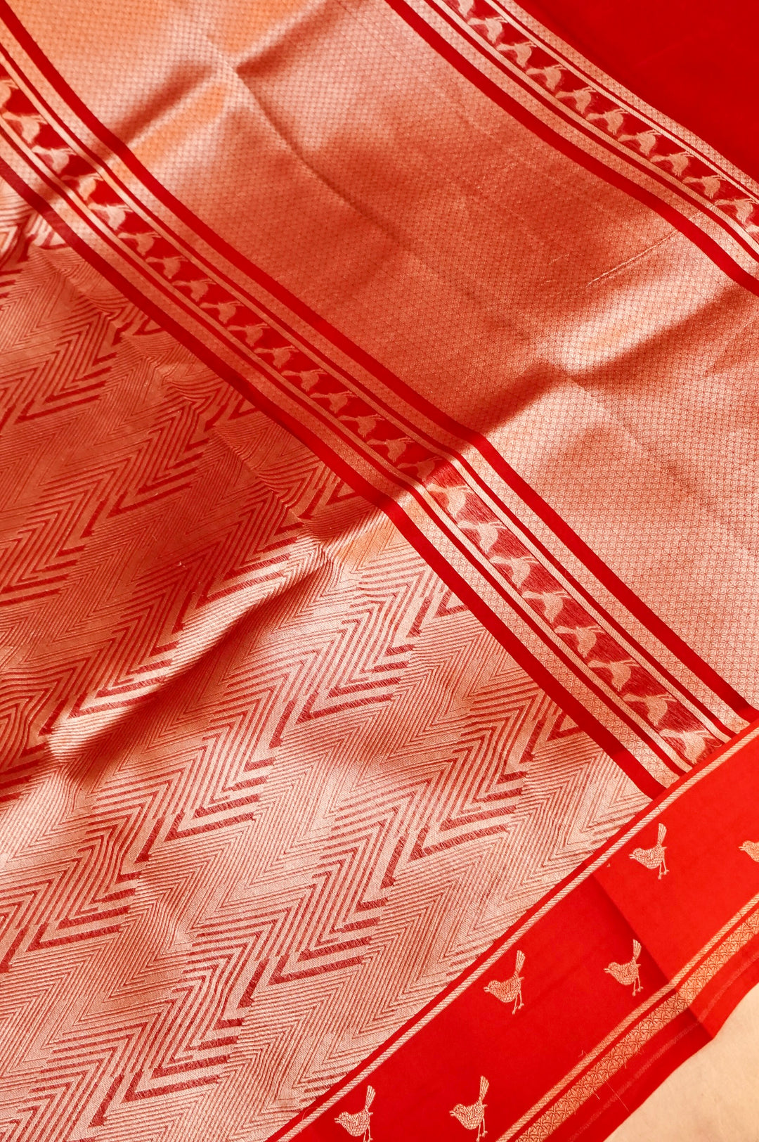 Scarlet Elegance – Red Pure Handloom Organza Silk Saree with Birds Motif Border