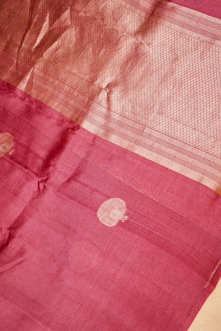Onion Pink Grace Pure Brocade Silk Handloom Saree Open View