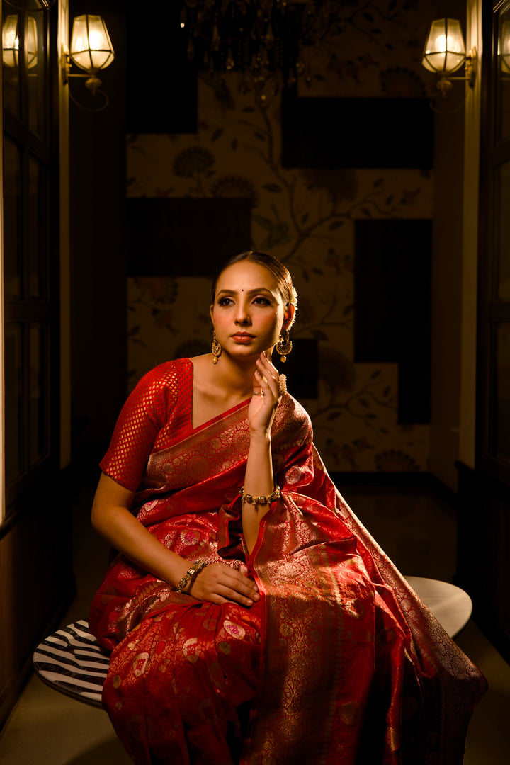 Red Bridal Handwoven Banarasi Jamawar Pure Katan Brocade Silk Meenakari Jaal Saree View 2