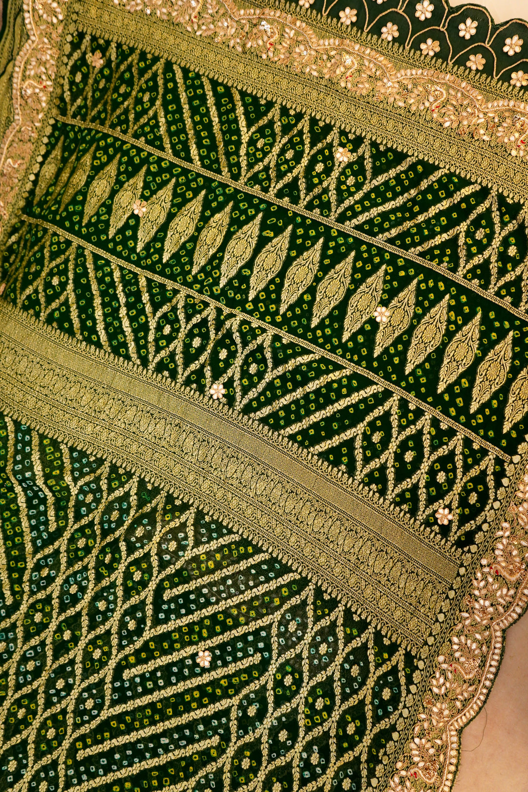 Regal Charm of Handwoven Banarasi Pure Green Khaddi Georgette Bandhej Saree