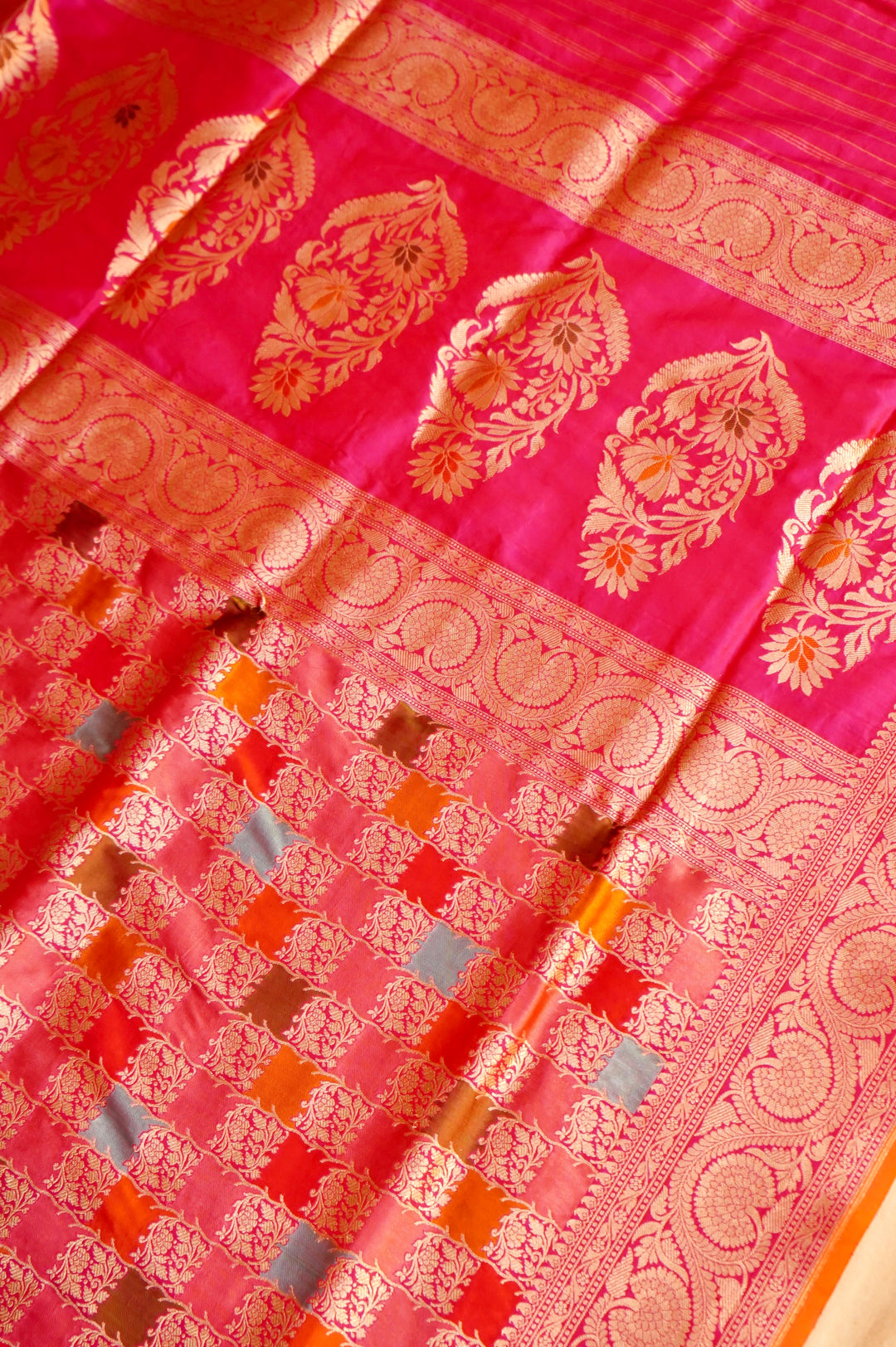 Gulnaar Rangkat – Handwoven Banarasi Pure Katan Silk Saree