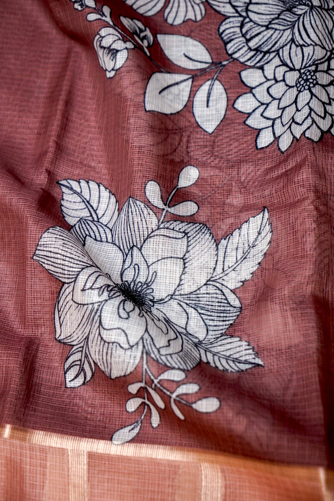 Dusty Rose Pink Kota Check Saree with Printed Body and Zari Weave Check Border View 4
