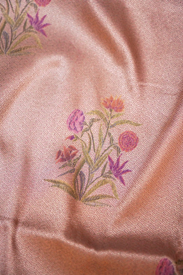 Luxury Handwoven Mauve Banarasi Saree in Pure Katan Silk with Detailed Tanchoi Motifs