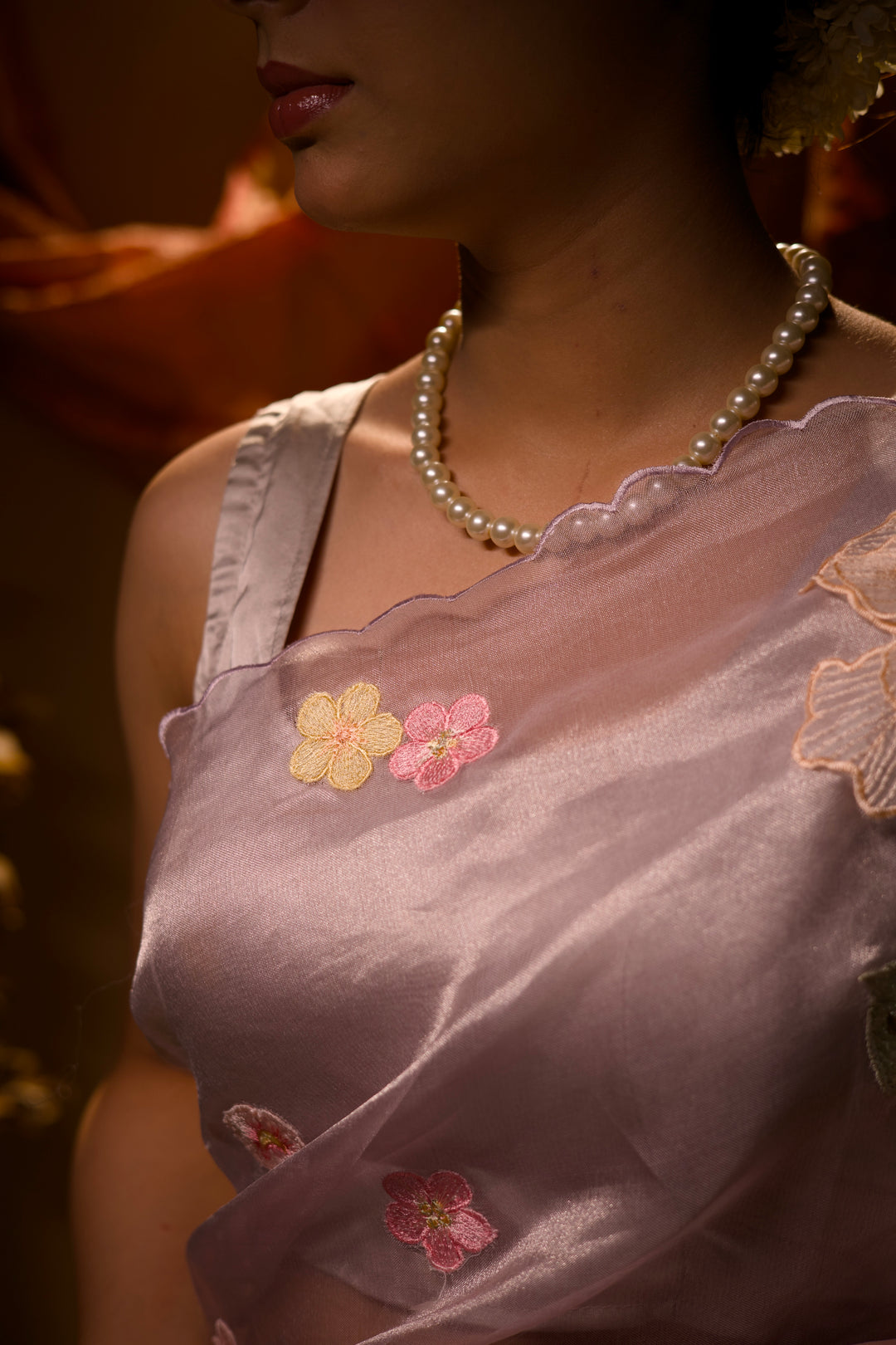 Rose Gold Pure Handloom Tissue Saree with Scallop Border Placement Appliqué Embroidery View 2