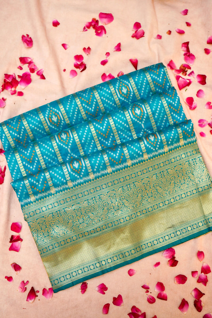Rama Green Banarasi Silk Saree with Kanjivaram Bandhani Pattern