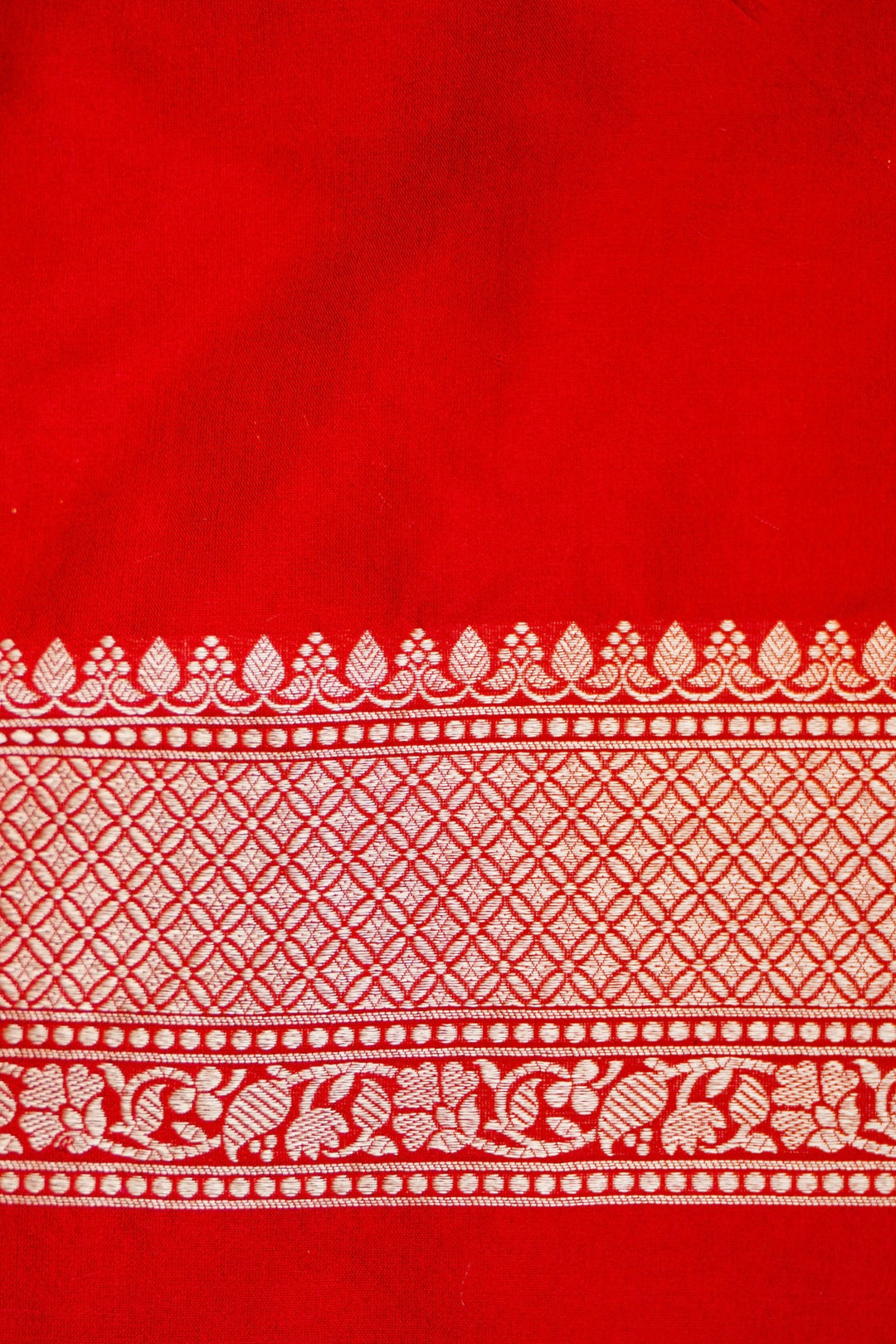 Red Handwoven Banarasi Bridal Katan Silk Saree with Zari Nandi Motifs & Meenakari Floral Weave