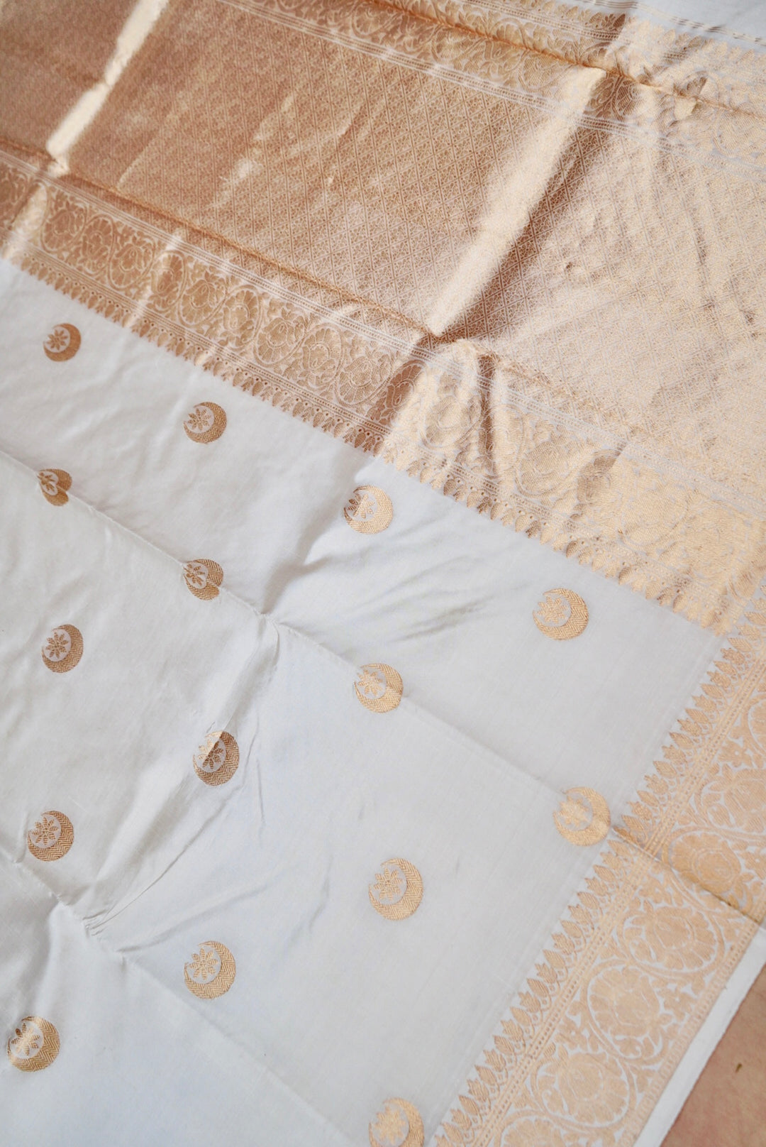 Threads of Royal Heritage – The Banarasi Puna Silk Elegance