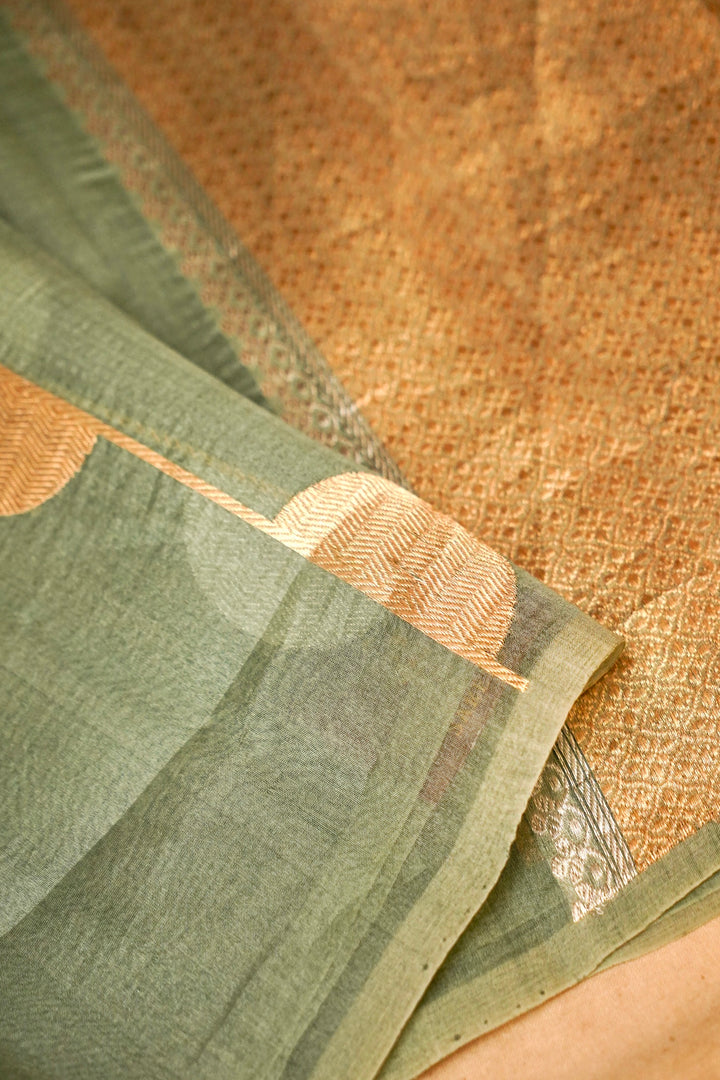 Sonaroopa Elegance Pure Banarasi Organza Handloom Saree View 3