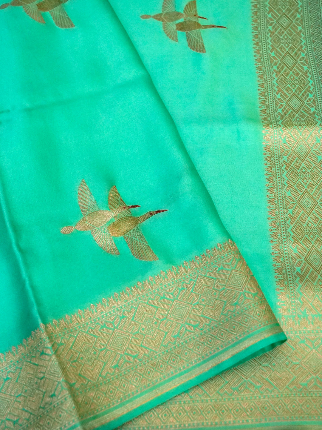 Banarasi Aqua Green Bird Motif Mashru Silk Saree with Zari Weave Design