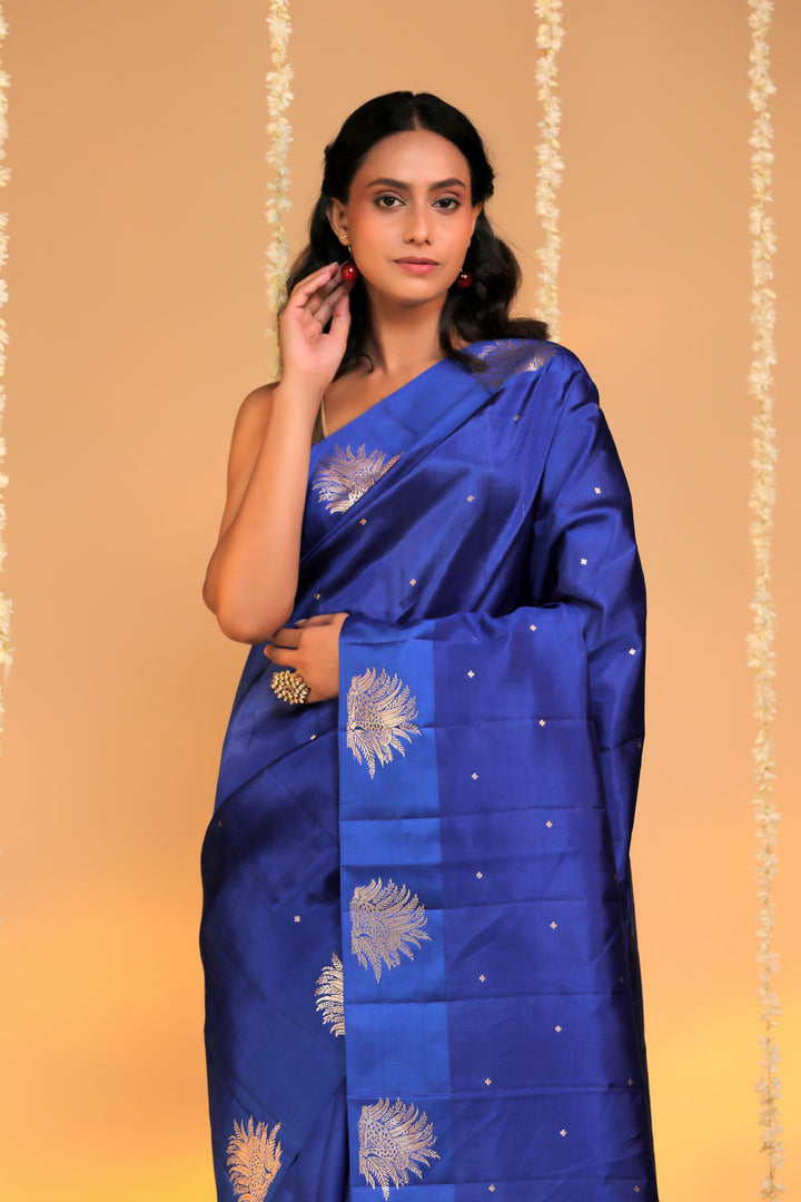handwoven royal blue banarasi pure mashru silk leopard motif raw mango saree closeup view 2
