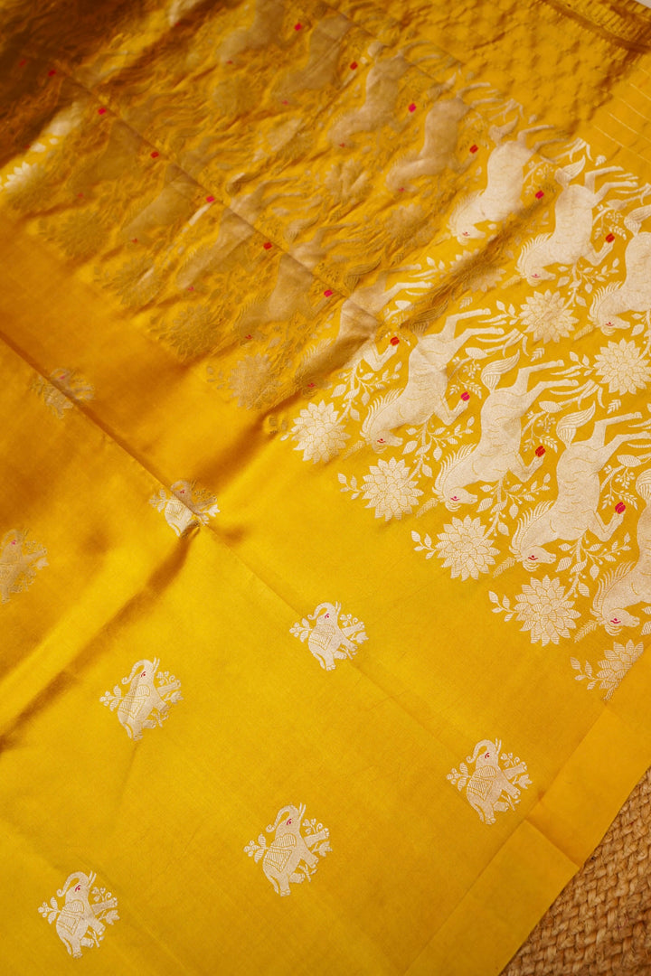 Haldi Wear Handwoven Banarasi Pure Katan Silk Elephant Motif Saree View 2