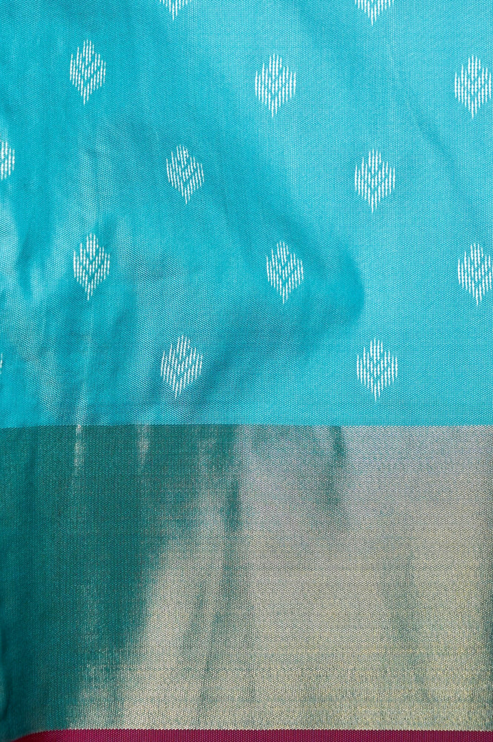 Cream Soft Silk Kanjivaram Inspired Saree with Contrast Thread Weaving