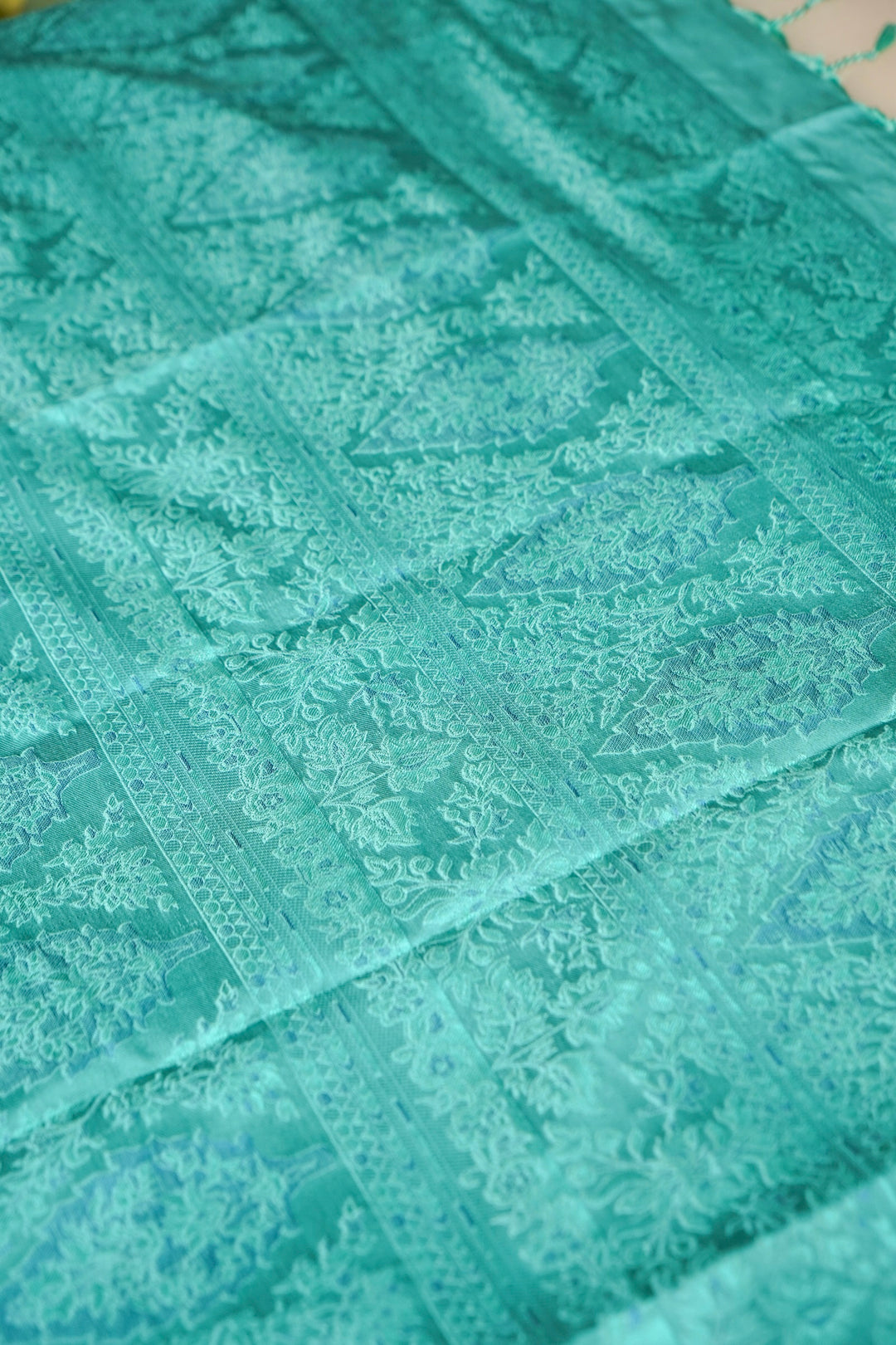Aqua Green Handwoven Banarasi Pure Tanchoi Resham Weaving Silk Saree