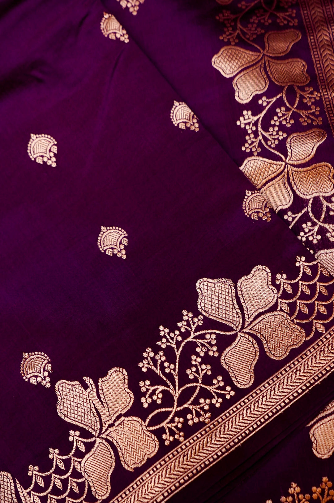 Royal Plum Grandeur – Handwoven Banarasi Pure Katan Silk Saree with Designer Zari Border