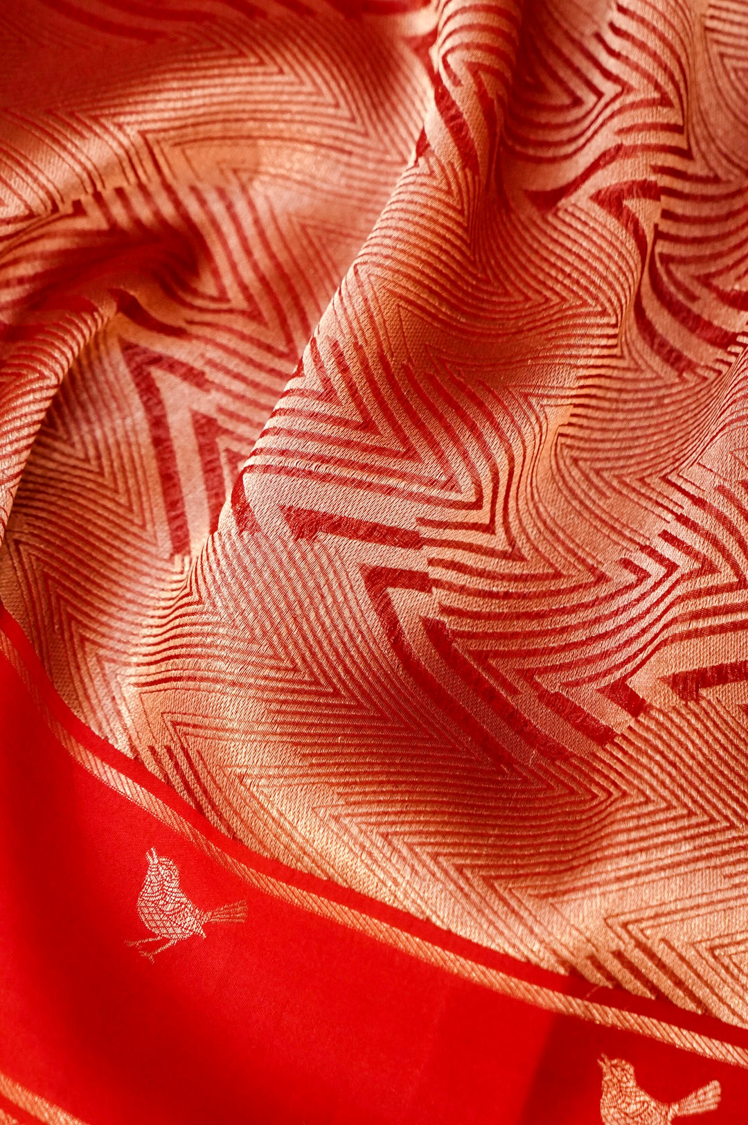 Scarlet Elegance – Red Pure Handloom Organza Silk Saree with Birds Motif Border