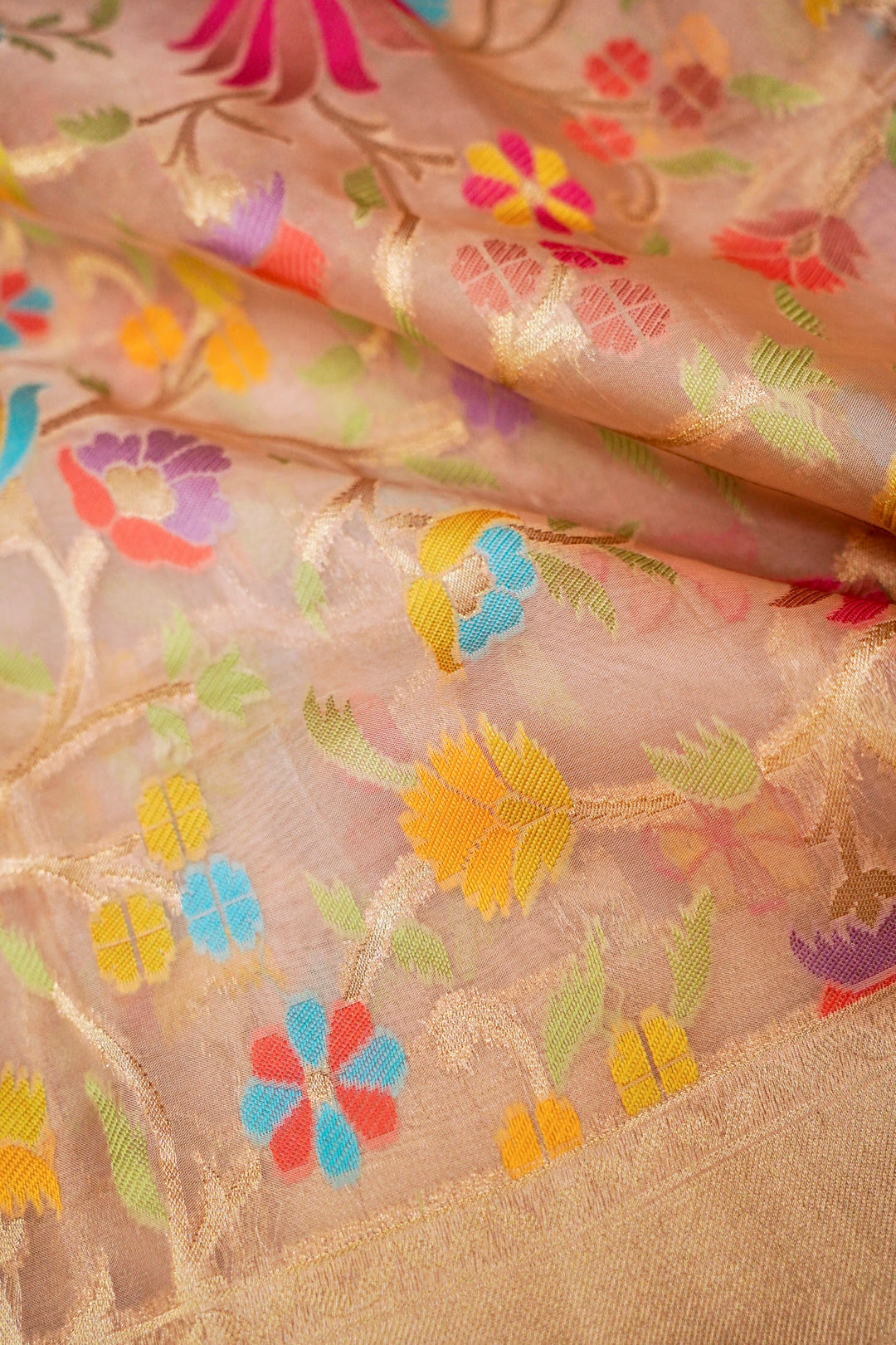 Timeless Grace Cream Kora Silk Saree with Tilfi Zari & Meenakari Jaal Weave